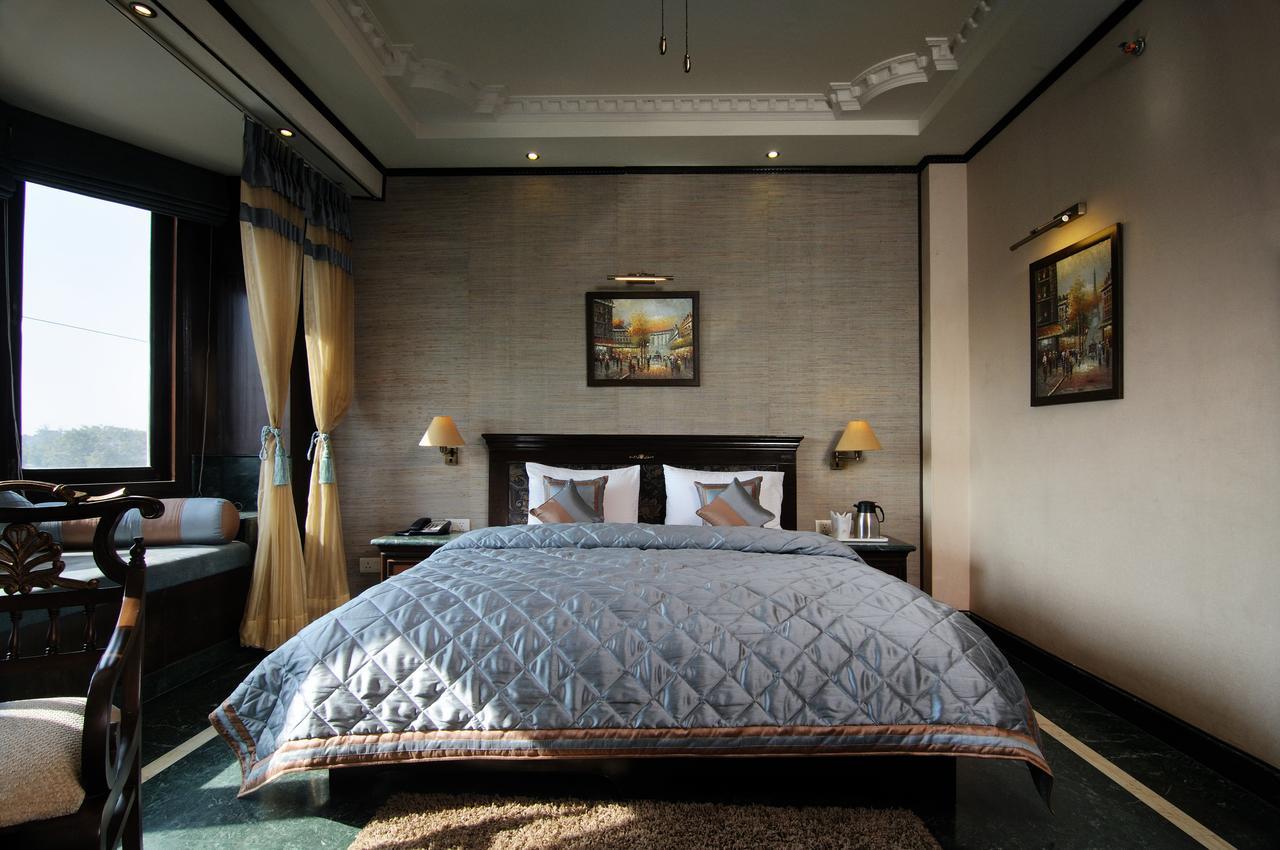 Hotel Diplomat Residency Нью-Делі Екстер'єр фото